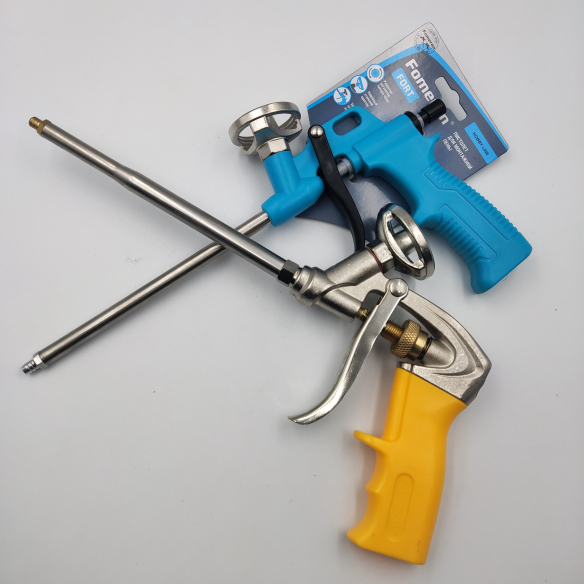 Пистолет для монтажной пены "Fomeron Fort"